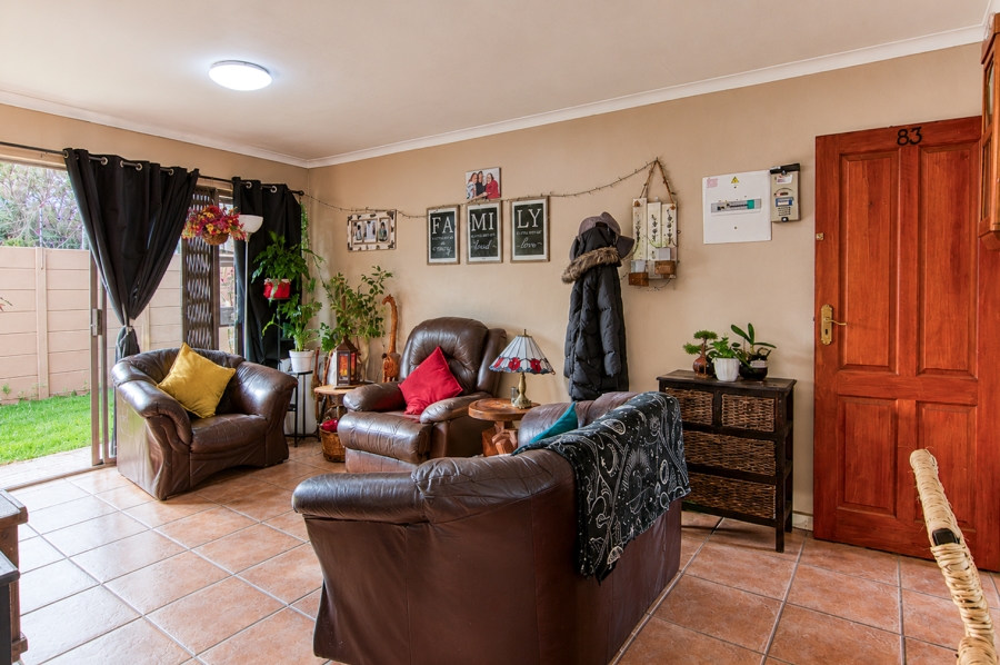 2 Bedroom Property for Sale in Sea Breeze Western Cape